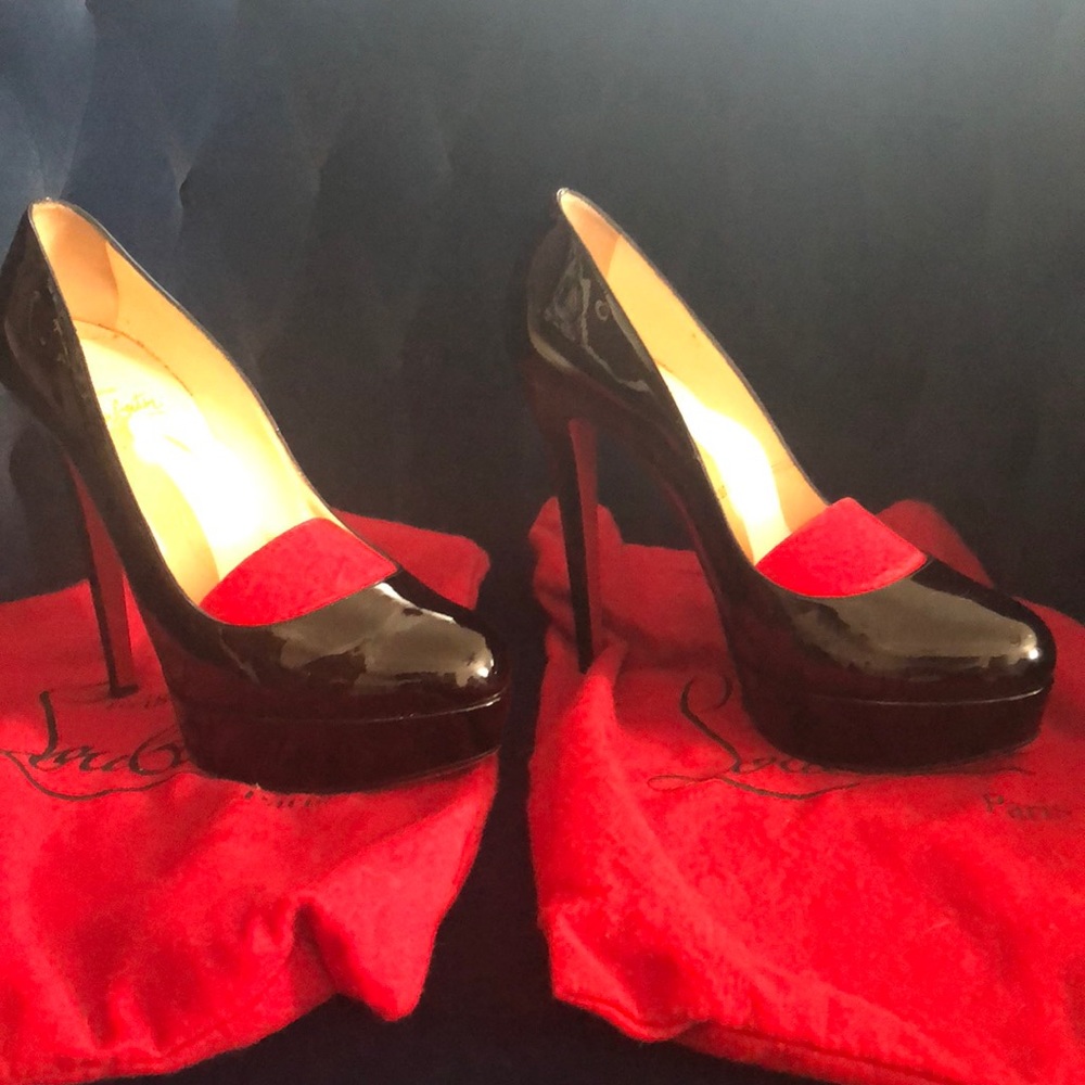 Louboutin Bianca patent pumps